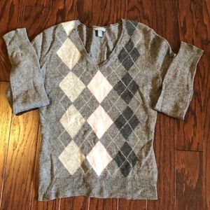 100% cashmere argyle sweater